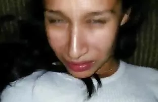 XXX રાંડ આપ્યો પુખ્ત કાકા માં ગાંડ