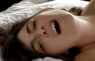 XXX ગોળમટોળ ચહેરાવાળું લેના ખેંચવામાં અને Vanya મંજૂરી પોતે વાહિયાત તેને ખૂબ