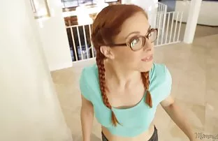 XXX હતી કેટલાક વિચિત્ર fetish ઉઠે બોયફ્રેન્ડ પગ