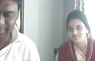 XXX સાથે વાહિયાત નશામાં ઓરમાન પુત્ર માં હૂંફાળું ડાઇનિંગ રૂમ