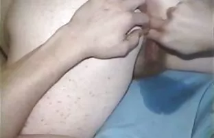 XXX સરળ debauchery યુવાન છોકરીઓ પર કાસ્ટિંગ પોર્ન નિર્માતા