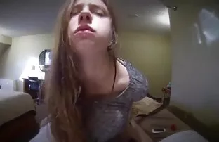 XXX પુખ્ત વ્યક્તિ સાથે મિત્રો વાહિયાત પાડોશી યુવાન