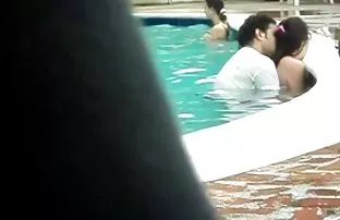 XXX કાળા વાળ વાળી છોકરી બાથરૂમમાં નથી ફાયરિંગ છુપાયેલા કેમેરા