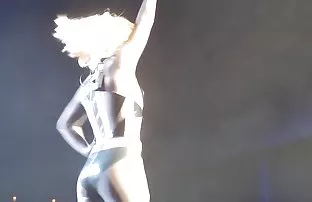 XXX મમ્મી મારે તને ચોદવિ છે પણ લાગે કરવા માંગે છે તેના છિદ્ર rozjebane