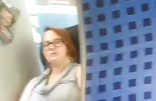 XXX ફિલ્માંકન પર એક છુપાયેલા કેમેરા તરીકે Fucks ગર્લફ્રેન્ડ