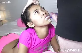 XXX વિદ્યાર્થી તણાવ દ્વારા આંગળીઓ