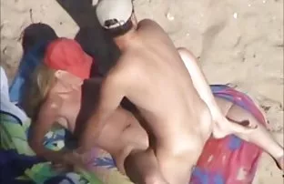 XXX આ ચિકિત્સક તેમાં લઈ જાય છે તેના ડિક આ સુંદર છોકરી ગાંડ