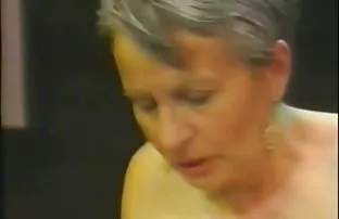 XXX Masseur fucked સુંદર શ્યામા, ઉત્તેજન આપે તેના cunnilingus