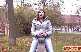 XXX આ અજ્ઞાત માણસ ઉઠે છે આ ગૌરવર્ણ કરવા માટે હોય છે સેક્સ