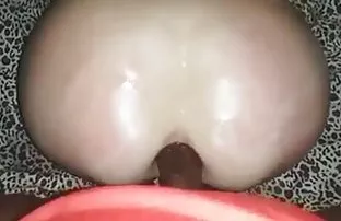 XXX ત્રણ લોકો નુ સમૂહ ચોદન ગાંડ પૈસા માટે શૌચાલય માં સ્ટોર