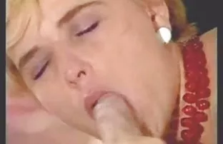 XXX તેમણે screwing તેમને દોરવામાં ચિક માં બીજા રંગના પટાવાળું મોજાં