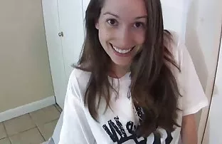 XXX તે માટે જાસૂસી કરવાનો આદેશ કરવામાં આવ્યો ચાટવું અને વાહિયાત