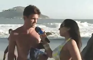 XXX બે અદ્ભુત bitches suck ગાંડ