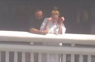 XXX ચાટવું અને વાહિયાત ડિપિંગ સોનેરી વાળ વાળી