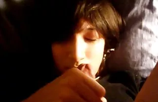 XXX Ochkaty છોકરી નું મુઠ મારવુ ભોસ ચુત અને empties સભ્ય