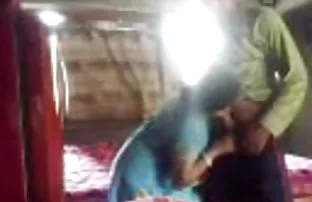 XXX અતીશય કામોત્તેજક છોકરી લેડી આપે મૂર્ખ છે, કારણ કે સવારે