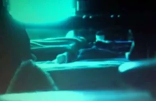 XXX દ્વારા આકર્ષે એક અનુભવી જૂની સેક્સ માં છોકરી ના મોઢા માં નાખી વાહિયાત