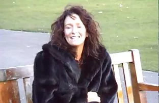 XXX રાંડ Fucks ક્લાઈન્ટ સાથે તમામ છિદ્રો