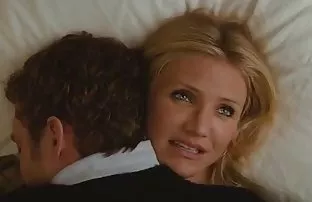 XXX આ વ્યક્તિ વાવેતર એક પુખ્ત મહિલા દ્વારા એક છિદ્ર માં pantyhose