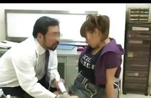 XXX એરિક ઈજા પછી તેમણે વિકસાવવામાં એક પગ ચોદવુ માટે નાણાં કૂતરી