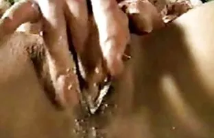 XXX છિદ્ર માં લેના મૂકવામાં આવે છે એક મોટો નકલી લોડો ગુલાબી