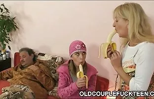 XXX પ્રિય sucks પહેલાં સેક્સ