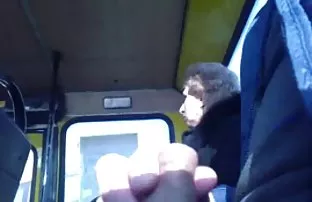 XXX છોકરી સાથે સંભોગ છે તેના નોકરડી